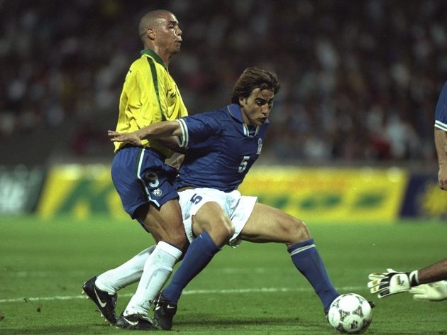 防守镜头至 防守镜头至